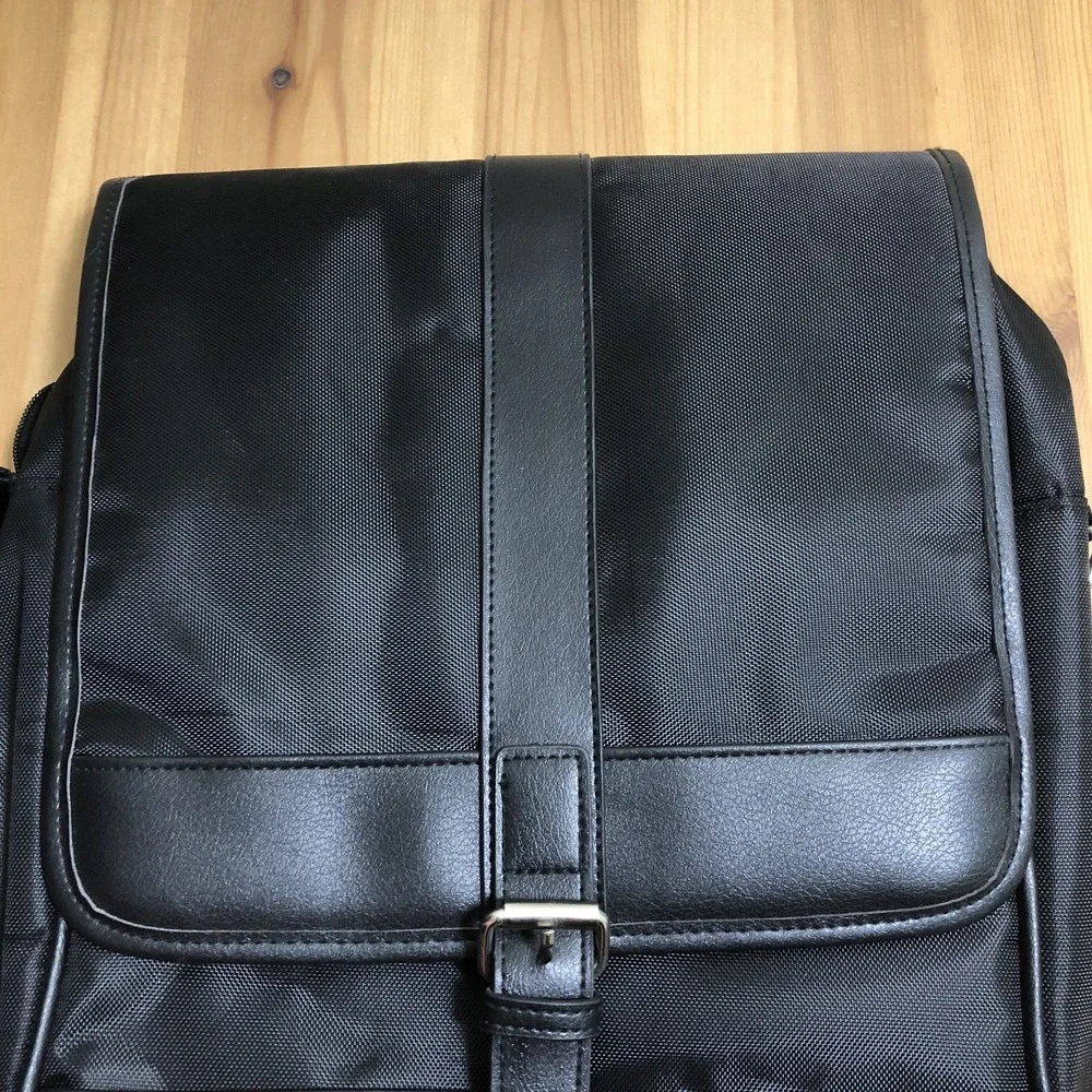 Jack Daniel's Messenger Bag 13x12x3 Logo Satchel Shoulder Travel Bag Black